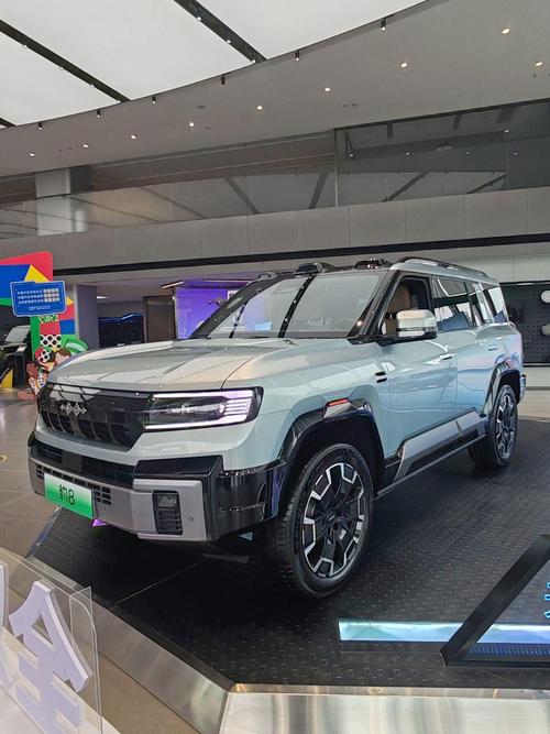 惠州惠阳区晶恒飞企业管理咨询比亚迪方程豹硬派越野的爆款，英菲尼迪35周年与你共成长